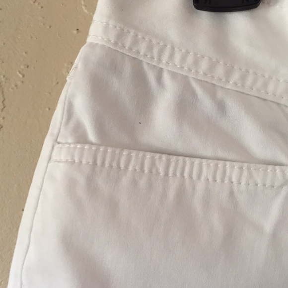 Express Shorts✨ - Picture 3 of 5